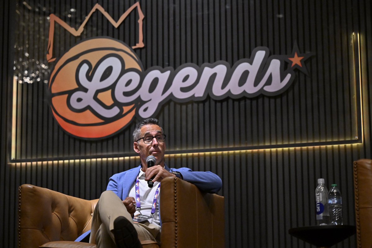 NBAalumni's tweet image. “Your Health, Your Future: Planning with Purpose at Every Age with @EndeavorHlth” brought together an expert lineup in Las Vegas last week to educate and empower our Legends with proactive health strategies 💪
#LegendsAnnualMeeting