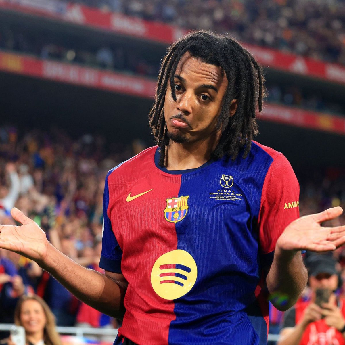 FabrizioRomano's tweet image. 🚨 Chelsea are expected to proceed in talks with RB Leipzig for Xavi Simons this week after positive feedback from player.
◉ Koundé NOT expected to leave as Barça advance on new deal.
◉ Šeško-Man United not advanced yet.
◉ Zabarnyi, PSG on it.
🎥 youtu.be/iCD-udp4iK8