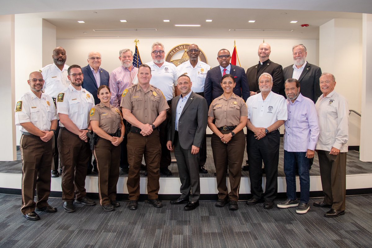 MiamiDade_SO's tweet image. Introducing our MDSO Sheriff Chaplains - a dedicated team that provides spiritual support, comfort, and strength to our agency members and the community during times of need. 🙏
Whether it’s a moment of crisis or quiet reflection, they are always ready to listen, uplift, and…