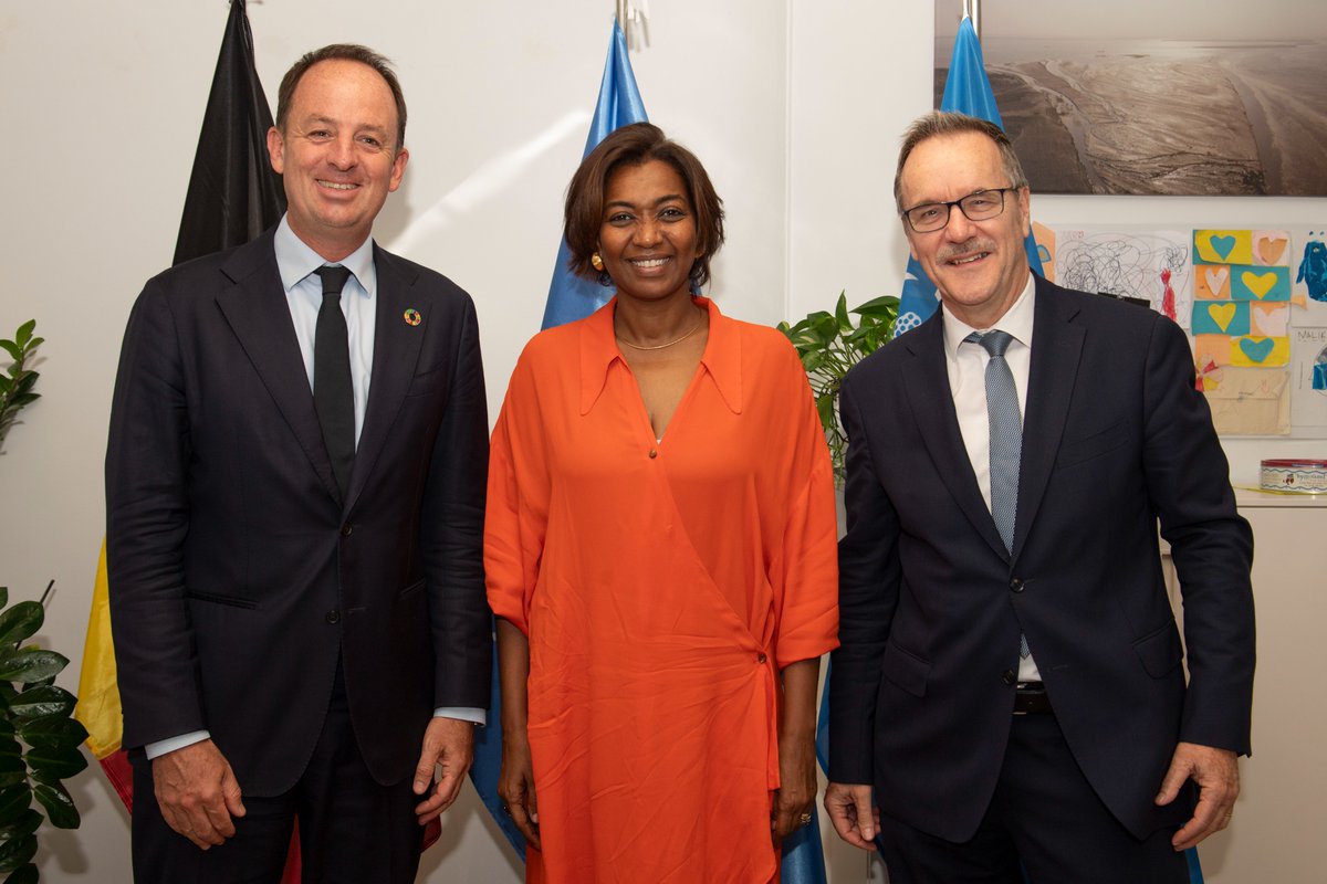 WFPGovts's tweet image. On Belgium’s #National Day, we celebrate the people of #Belgium 🇧🇪 in addition to our strong and valued partnership.
🤝Merci & dank u, Belgium #BetterTogether #ZeroHunger #partnerships