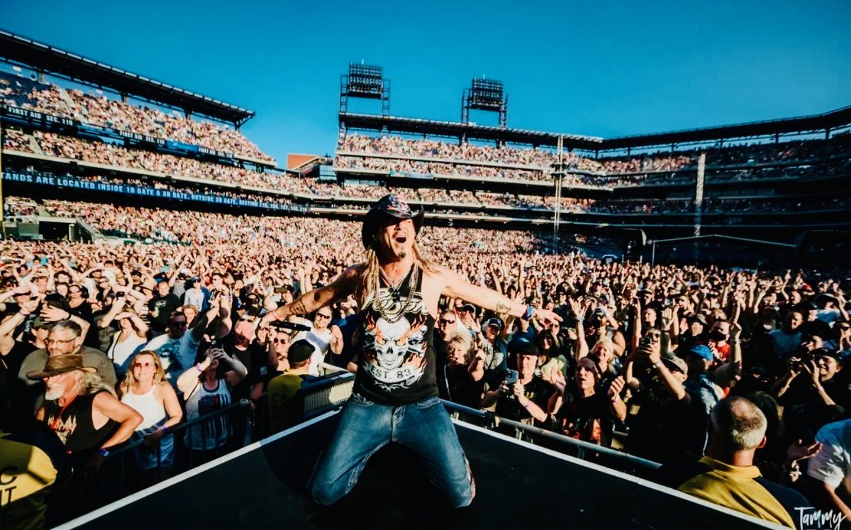 bretmichaels's tweet image. LAST CHANCE, Saratoga Springs!
Meet @BretMichaels TOMORROW @SPACSaratoga — VIP Meet & Greet packages are almost gone ⚡
This is your chance to say hello, snap a pic & be part of the party behind the scenes!
🎟️ Grab yours NOW:
👉 ow.ly/wGQu50WsPXs