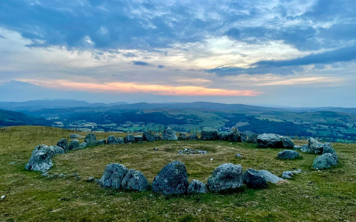 sort_of_dan's tweet image. Three years ago: “I'm literally at an ancient stone circle in the hills at dusk, this is amazing!
I wish you could all experience this first hand!”
