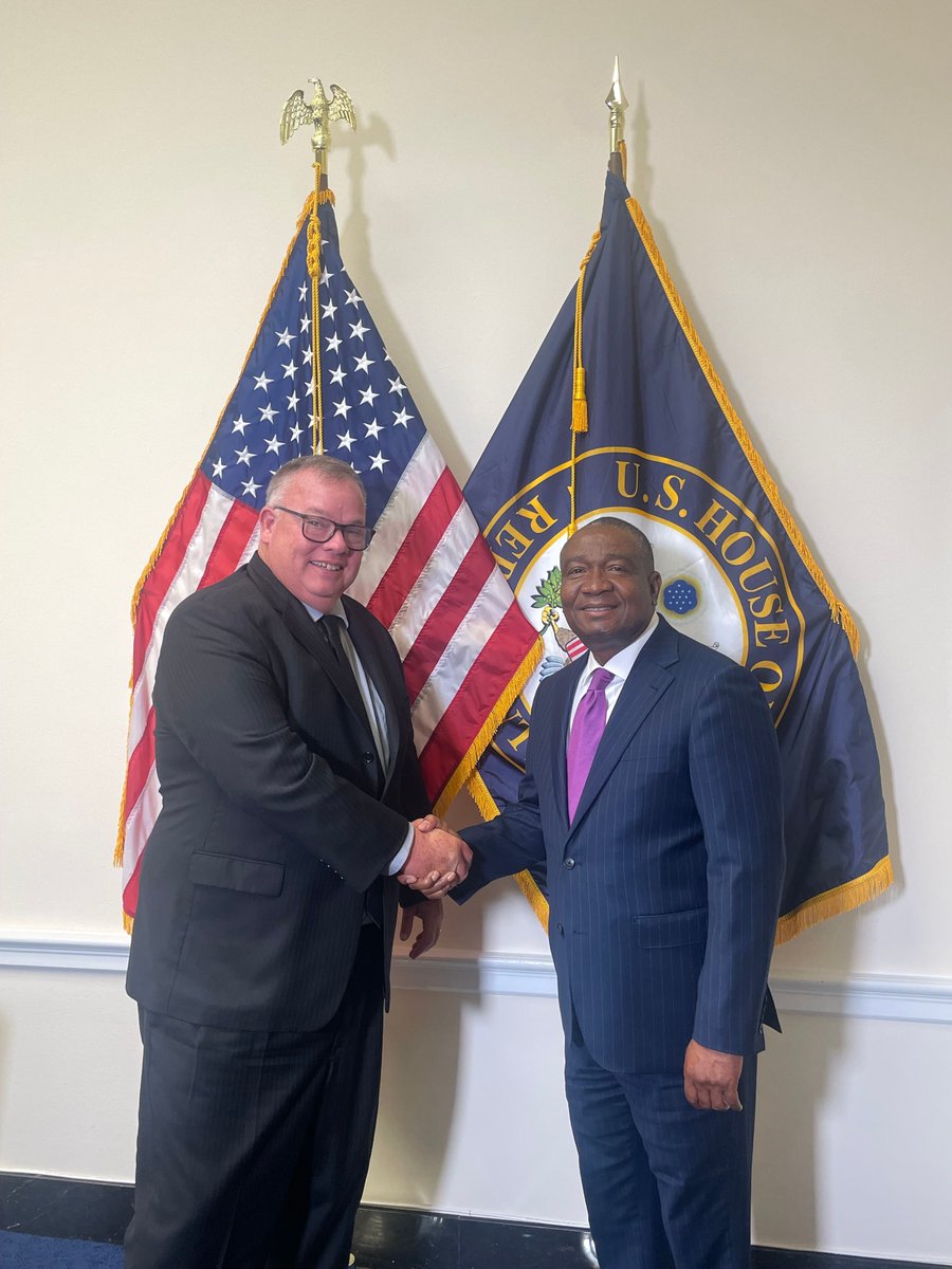 MarijuanaPolicy's tweet image. MPP staff have been busy on the ground in Washington, D.C. speaking with lawmakers and attending the National Cannabis Festival!