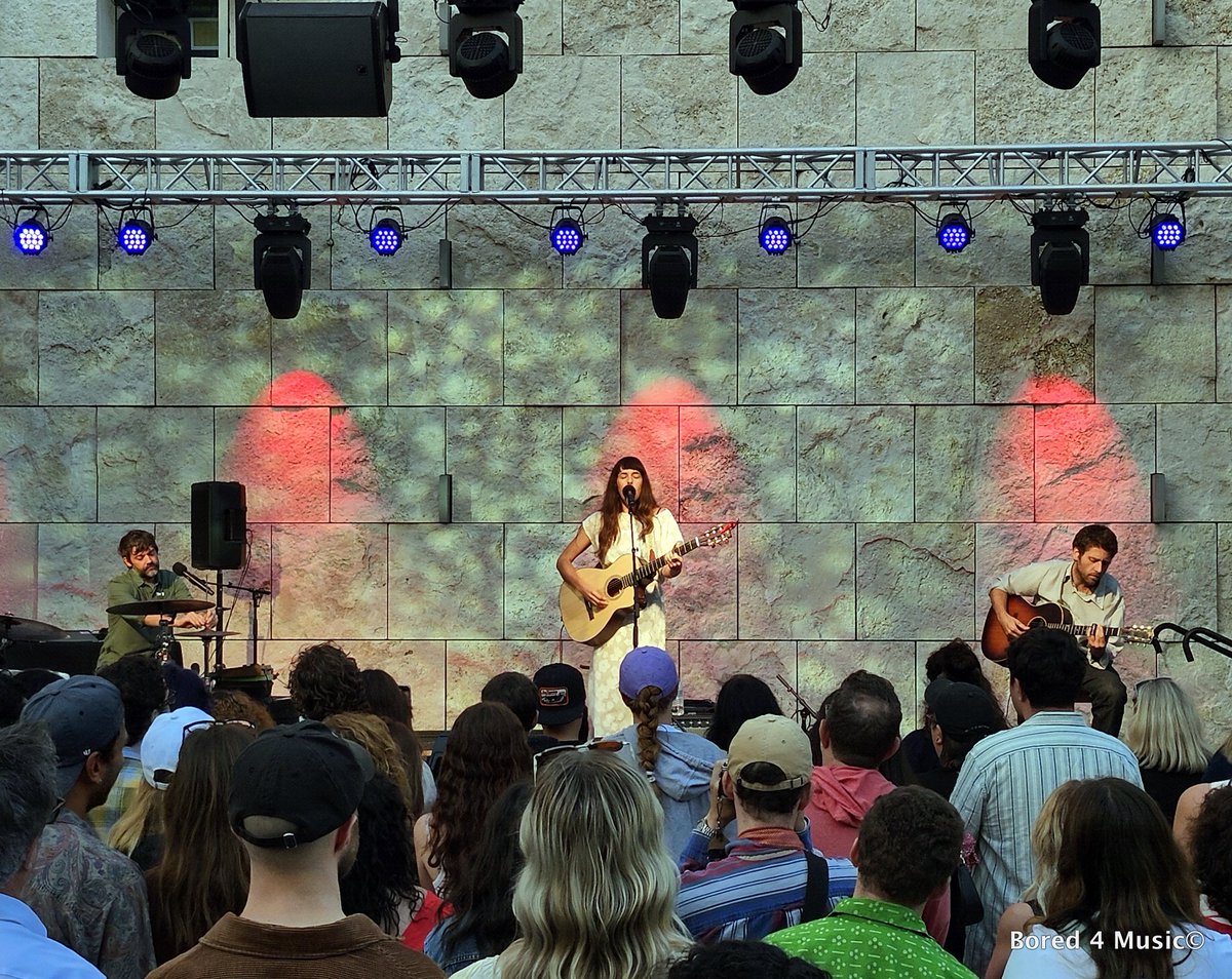[new post] Madi Diaz @ The Getty's Saturdays #OffThe405 Concert Series (07/12/25)

Link:
thatbuzzingsound.com/2025/07/showca…

#travelblog #SoCalAdventures #socaljournal #musicblog #musicjournal #bloggin #thegetty #gettycenter #concertphotos #madidiaz