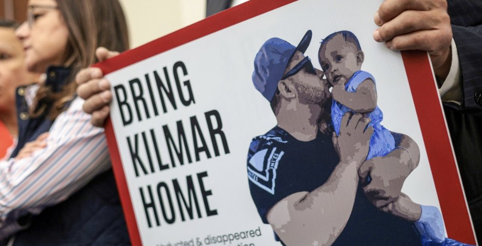 TheLastWord's tweet image. Kilmar Abrego Garcia's lawyers and government ask judge for 30-day pause if he's ordered to be released nbcnews.com/news/us-news/k…