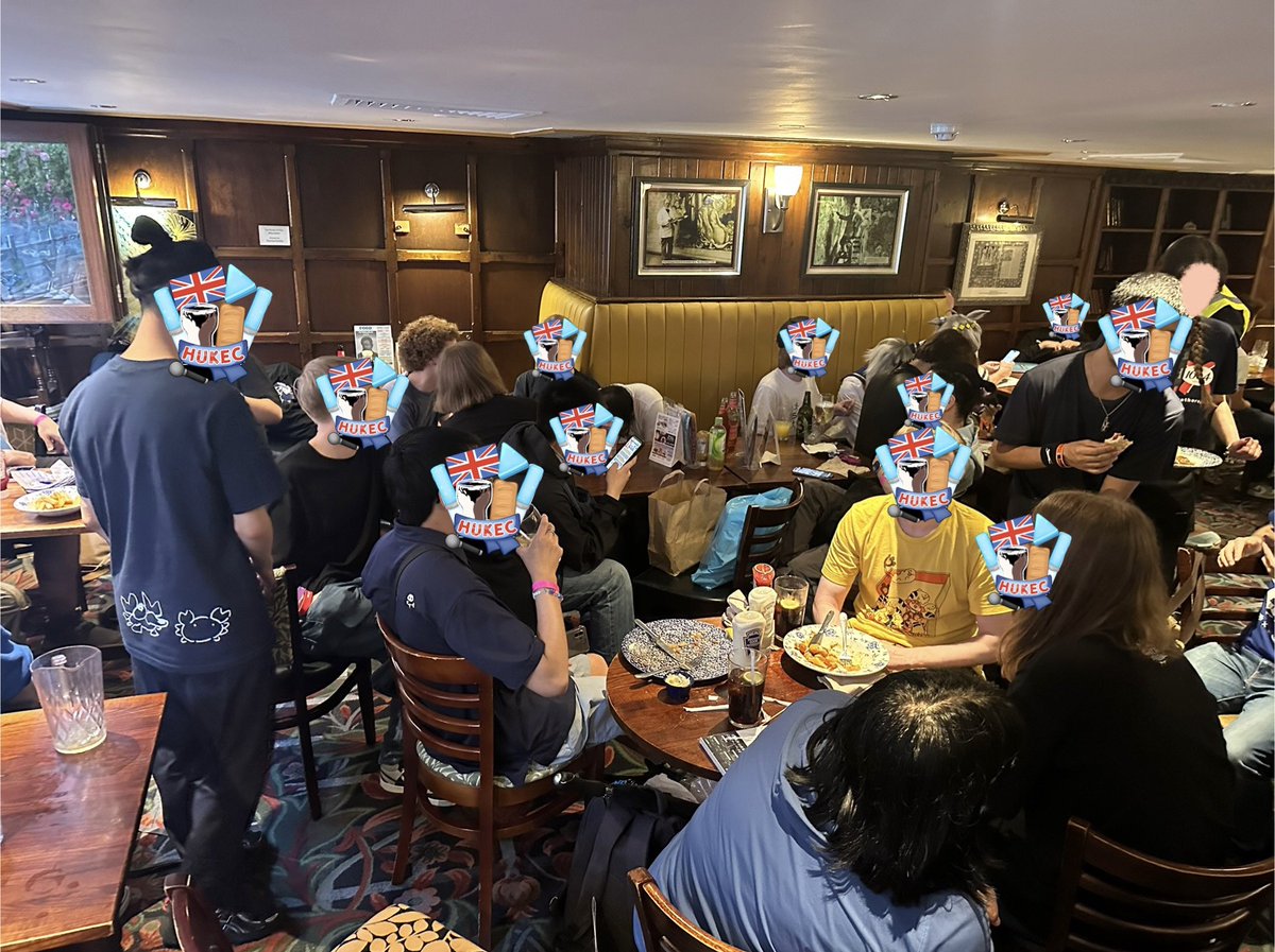 hedgehog1718's tweet photo. Hung out with new friends from @HololiveUKEC during Hyper Japan London, who were all so warm and welcoming! π¬π§β€οΈ Thanks for the great memories and for laughing at my unfunny jokes. Now I know where to get cheap beer π»π I hope to meet everyone again in future!
#HUKEC https://t.co/UfusO5juW3