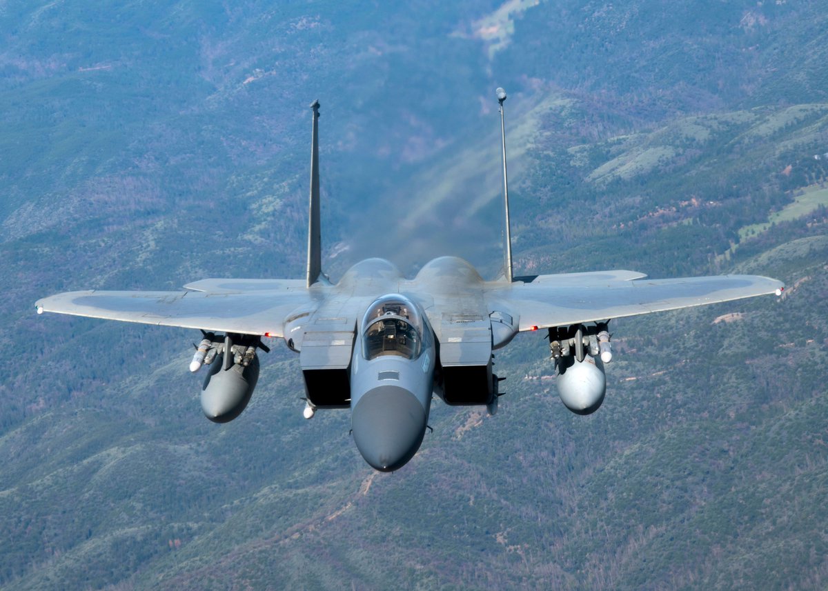09Runway's tweet image. McDonnell Douglas F-15C Eagle 80-0010. 2021.