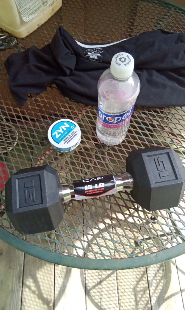 onlystuffilike's tweet image. Early birthday present. I didn't get the 20lb because I walk when I workout. Oh and because I'm weak af rly.