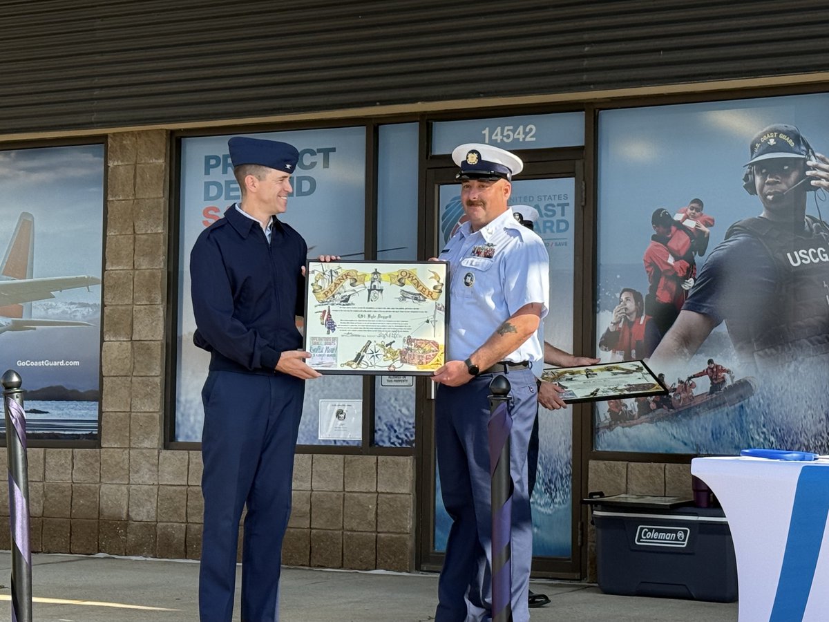 USCG's tweet image. Building the future force! Saturday, @USCG opened its newest recruiting office in Omaha, Nebraska.
As we modernize our assets and capabilities through historic investment, we are also modernizing how and where we recruit – ensuring we’re reaching the best talent in communities…