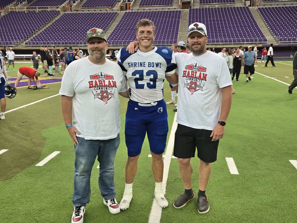 JozefReisz's tweet image. Had a great week competing at the Iowa Shrine Bowl surrounded by great athletes, but even better people!
Thank you coaches, players, and Shriners who made all of this possible! 

#morethanagame

@CoachDtjackson @Coach_Benedetto @GoJacksFB