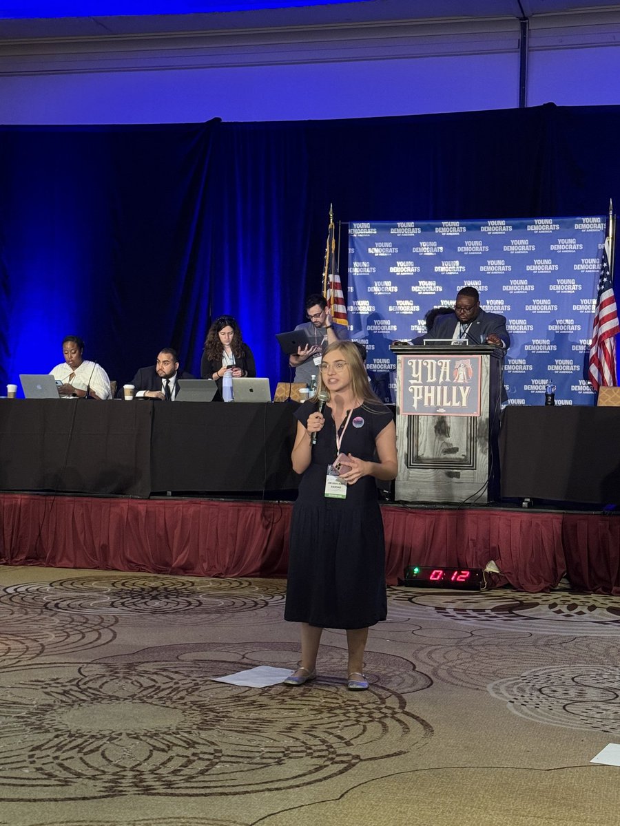 KansasDems's tweet image. Way to go Brianna Cole!
Brianna is the Wichita State University Young Democrats President & a delegate at the DNC @youngdems National Convention in Philly representing the Kansas Young Democrats.
The future looks strong in Kansas!
Also congrats to new Chair @FatimaHeyward!