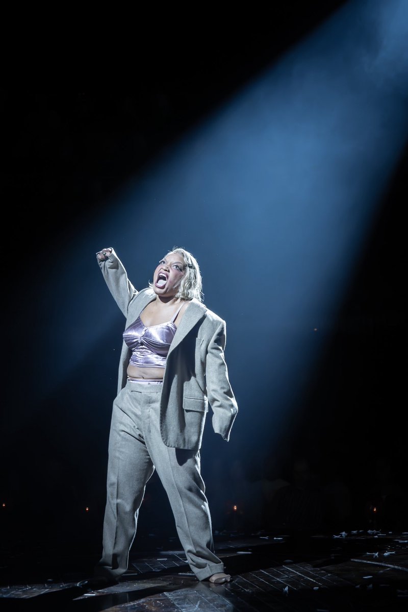 kitkatclubnyc's tweet image. Beginning tomorrow, direct from London, Two-time Olivier Award nominee @marishawallace is Sally Bowles for 13 week only. Come hear the music play. Ticket: kitkat.club
📸: Marc Brenner