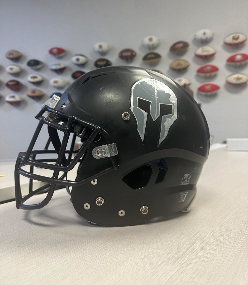ABQFootball's tweet image. We picked one lucky fan from each platform, tossed their names in a virtual hat, and pulled out our helmet winner!
Congrats to Nogonzales.1 from Instagram.