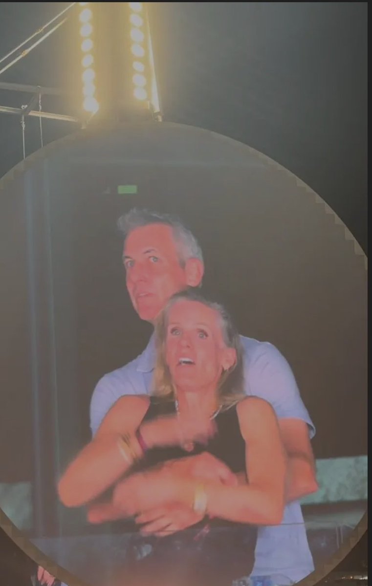 CoffindafferFBI's tweet image. Please explain one thing to me.
We have kids being murdered by their parents, cars trying to take out crowds, illegals sexually assaulting our citizens, two wars going on and literally The hottest news is a Kiss Cam video of a CEO hugging his HR Director in all the wrong places.…