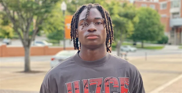 AndrewHatts's tweet image. Texas A&M still has a few spots to fill in the 2026 class, but is also getting an early jump on the 2027 cycle as well.
Taking a look at some names to know in the 2027 cycle beginning at quarterback. (VIP)
247sports.com/college/texas-…
Join for just $1: secure.247sports.com/college/texas-…