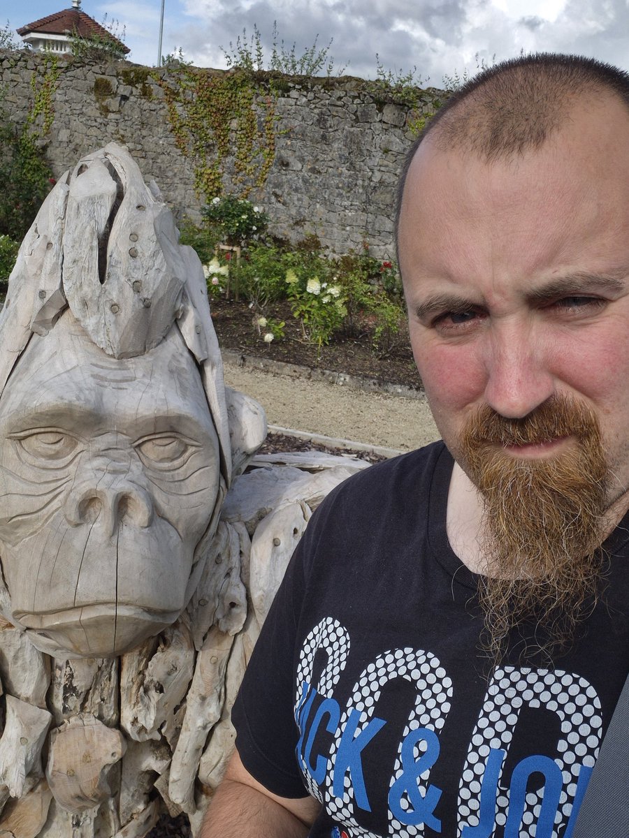 Mickbraz1's tweet image. I didn't want to say anything to anyone, but I've been meeting state stooges,ngo minions and gump type psuedo lefties to find common ground.
Proof.
Here is me and Kannon