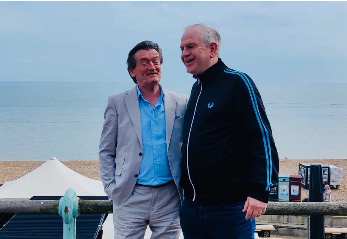 broxtoweindys's tweet image. Today belongs to this man @Feargal_Sharkey
100% holding this government to account on their lies, untruths and gaslighting of the public about the Water Industry
“We were promised champagne, what we've actually got is sour milk”
Keep going 👏
With our Cllr @Greg4Broxtowe