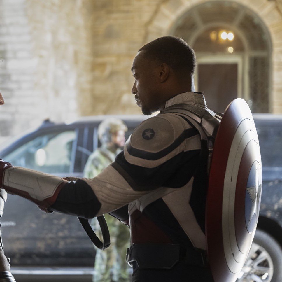 UpdatesCAP4's tweet image. Anthony Mackie confirms he'll be returning for 'AVENGERS: SECRET WARS' as his 11th appearance in the MCU
"Like six, seven, plus now this will be my 10th and 11th. 10th and 11th."
(via: @SmartLess)