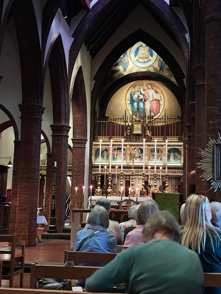 Tiffany29430440's tweet image. Pilgrims have been to their 1st visit! There's time for some fellowship before pilgrims get an early night after the early start #southwalespilgrimage
