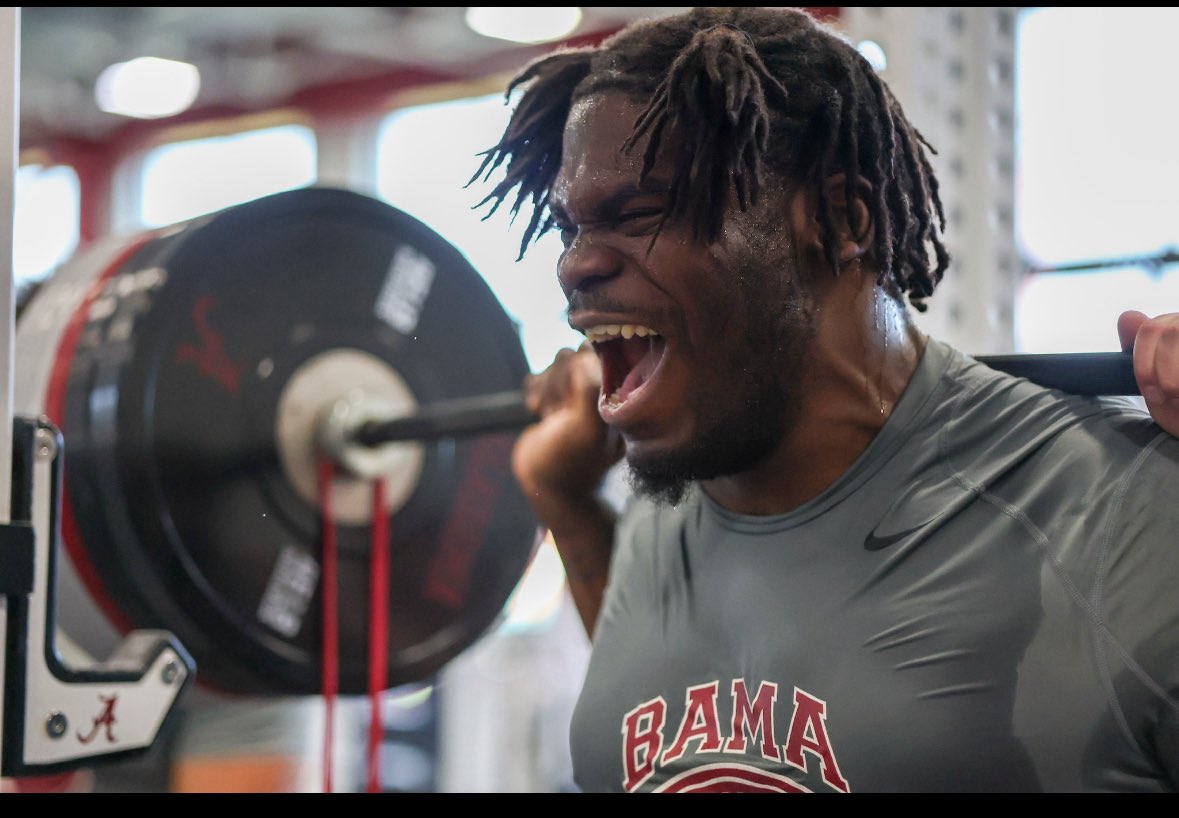 riley_twanisha's tweet image. Big J.. Breaking records squatting 900lbs at Bama! Stay ready, so you don’t have to get ready! Roll Tide yall! @jaeden_kings @DJTheWarrior76