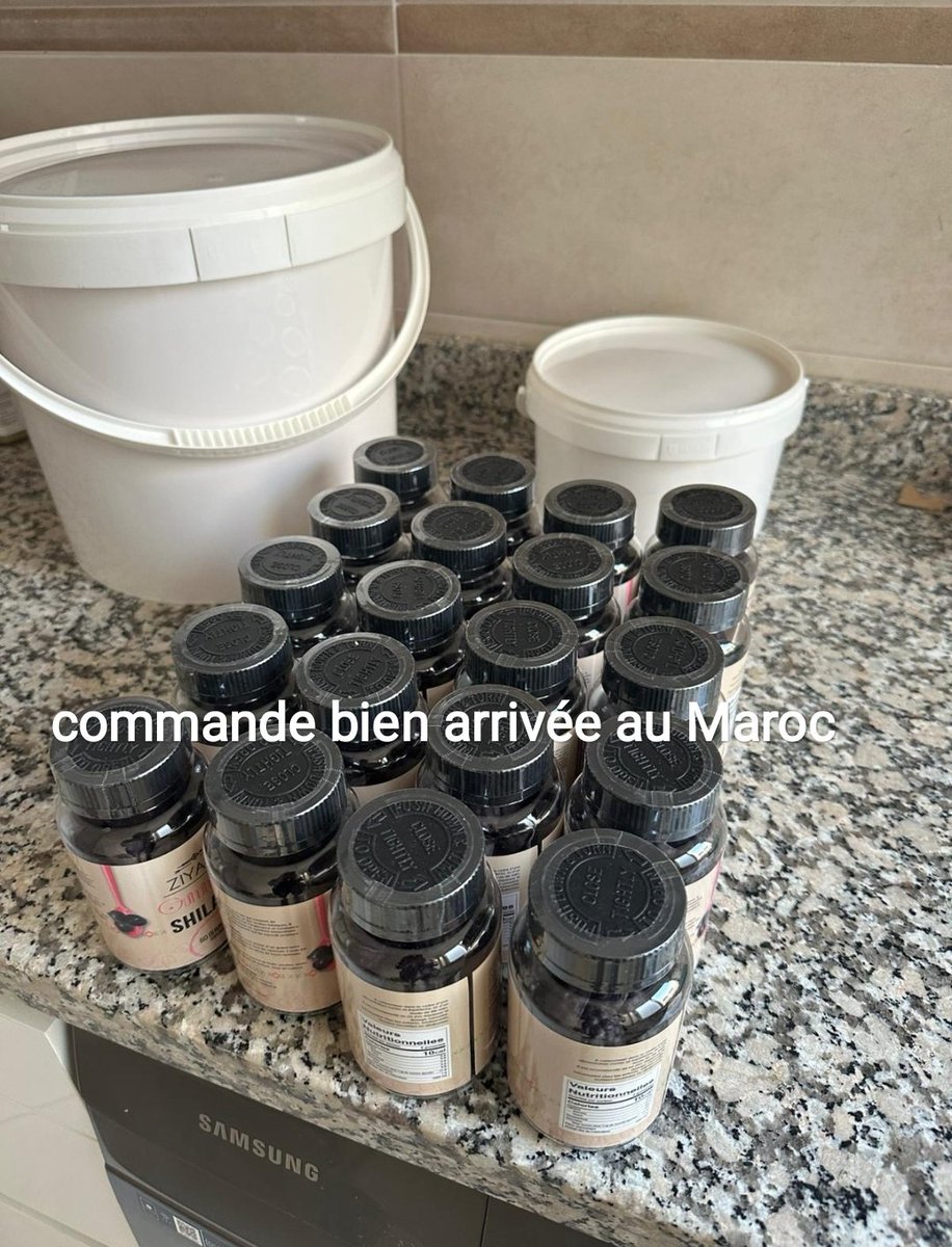 abou___ASAL's tweet image. السلام عليكم و رحمة الله و بركاته 

Quand un frère reçois sa commande au Maroc ✅ 
allahoumma barik 
10kg miel rose 
3kg miel blanc Kirghizistan 
20 gummies 
👌🤝