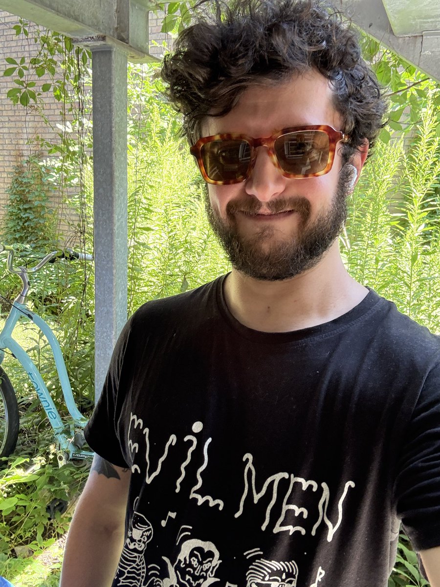 WereInHellYT's tweet image. Warning: be careful while wearing @EvilMenPod merch! A cyclist just noticed my shirt and almost steered into traffic excitedly yelling that it’s the best podcast ever