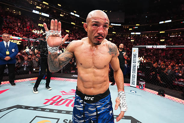 Jimbo_J_'s tweet image. No changing the weight on weigh-in day. Didn't get broken by the pressure and gas out after 10 minutes.
Dustin Poirier showed how a true legend retires. He turned up in shape, on weight and fought hard and fair for the full 25 minutes. A true professional