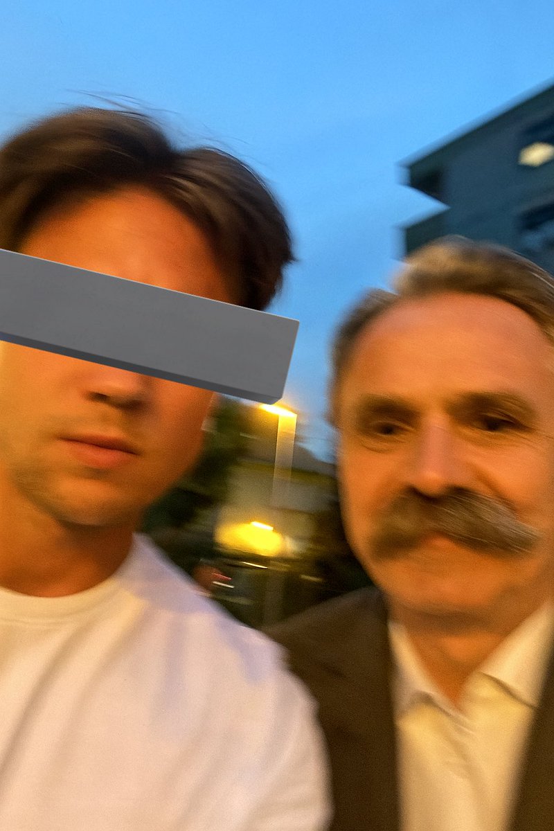 PannonianMantis's tweet image. Bumped into this german guy today. I’ve never seen him before, but he told me “it’s always great to meet you for the first time, I can’t wait for this day to come again.” He also said something about overcoming myself. Not sure what he meant but he seemed like a cool guy.