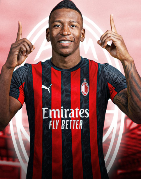 B_gulls's tweet photo. HER ŞEY İÇİN TEŞEKKÜRLER PERVİS ESTUPİNİAN
  
  Pervis Estupinian 17+2 milyon Euro karşılığında AC Milan'a transferi tamamlandı. 

  Aslında benzer bir profil olan De Cuyper'in gelişiyle artık Estupinian'ın proje dışı kaldığı ortadaydı. Yolu açık olsun.