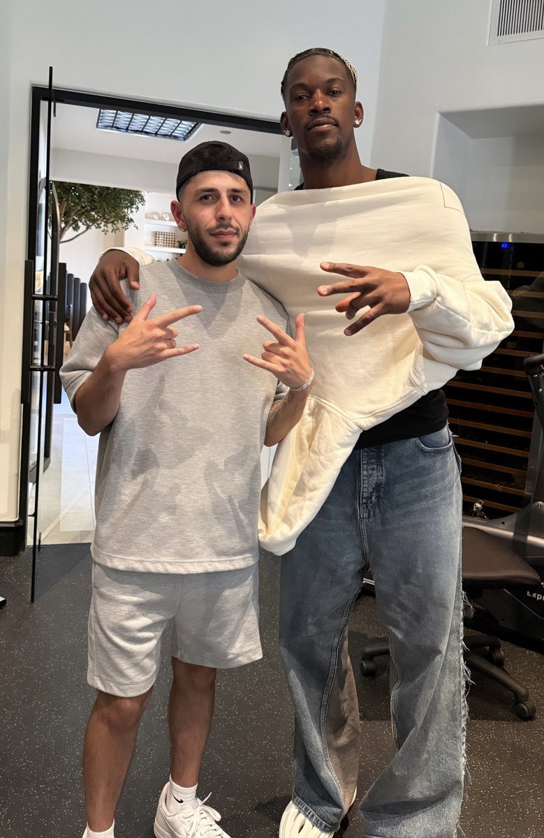 brawadis's tweet image. Jimmy Butler 🔥