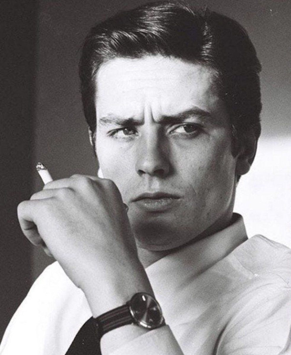 Gentleman_Ways's tweet image. The look I give when people are speaking on FaceTime in public with no earbuds…