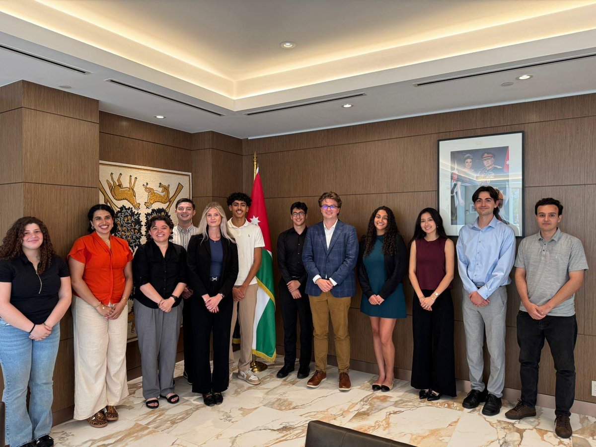 JorEmbUS's tweet image. We were proud to celebrate our incredible summer interns, who contribute meaningfully to the Embassy’s work while gaining hands-on experience. 🇯🇴
Interested in joining ? The fall internship deadline has been extended: mfa.gov.jo/en/embassy/Was…
