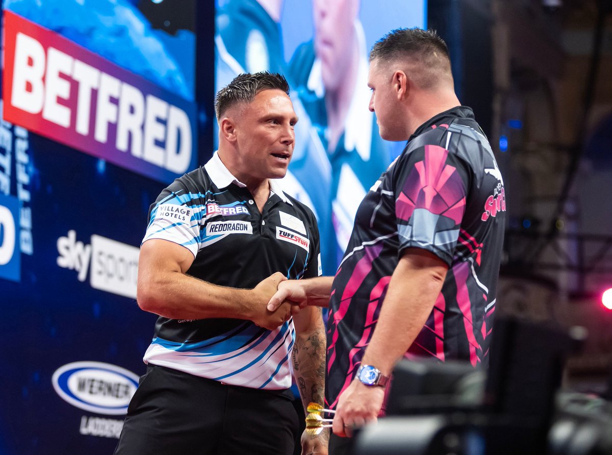 Daryl Gurney mocking Gerwyn Price’s celebrations throughout the entire contest then acts all innocent &amp; surprised when ‘The Iceman’ gives it to him at the end. 

Don't dish out what you can't take good boi. 

📸: <a href="/taylanningpix/">Taylor Lanning</a> 

🎯🏴󠁧󠁢󠁷󠁬󠁳󠁿❄️