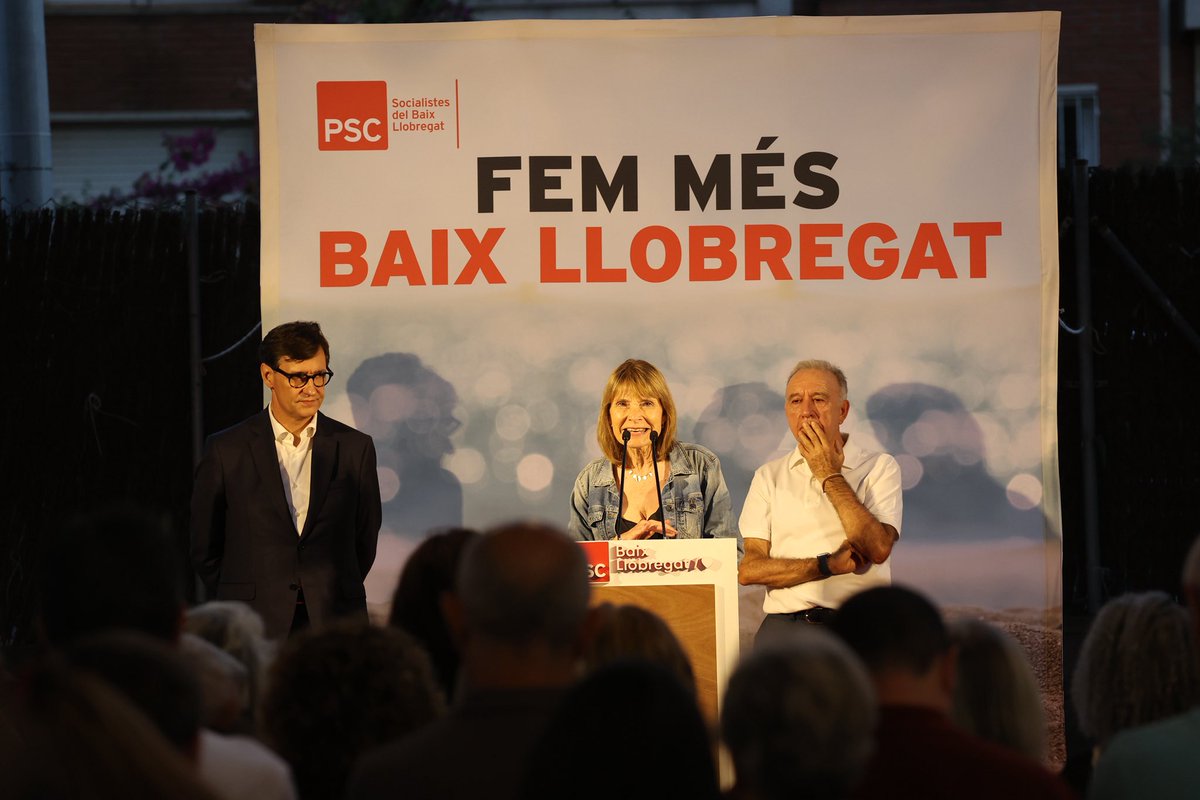 Socialistes PSC/❤ (@socialistes_cat) on Twitter photo 💬 <a href="/LluisaMoretSabi/">Lluïsa Moret Sabidó</a> al tancament del curs polític del <a href="/PSCBaix/">PSCBaix / ❤️</a>:
“Estem a l'equador dels mandats municipals. El municipalisme forma part de l'ADN socialista. Significa estar al costat de la gent als pobles i les ciutats construint respostes per solucionar els problemes reals”. 💬 <a href="/LluisaMoretSabi/">Lluïsa Moret Sabidó</a> al tancament del curs polític del <a href="/PSCBaix/">PSCBaix / ❤️</a>:
“Estem a l'equador dels mandats municipals. El municipalisme forma part de l'ADN socialista. Significa estar al costat de la gent als pobles i les ciutats construint respostes per solucionar els problemes reals”.