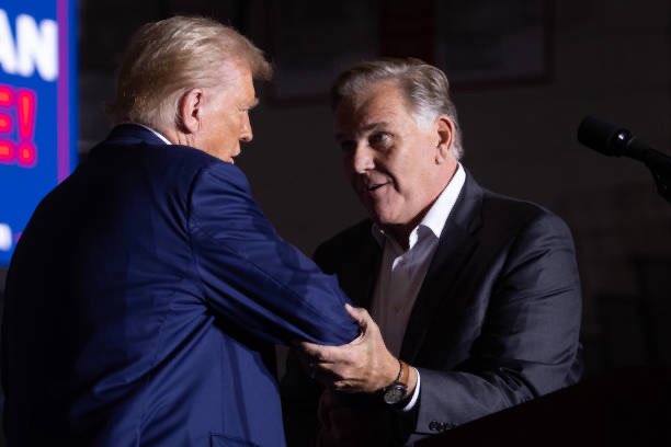 MikeRogersForMI's tweet image. President Trump is fighting to secure our border, rebuild our economy, and put America First.
And I’m running to give him the backup he needs in the Senate to get the job done!