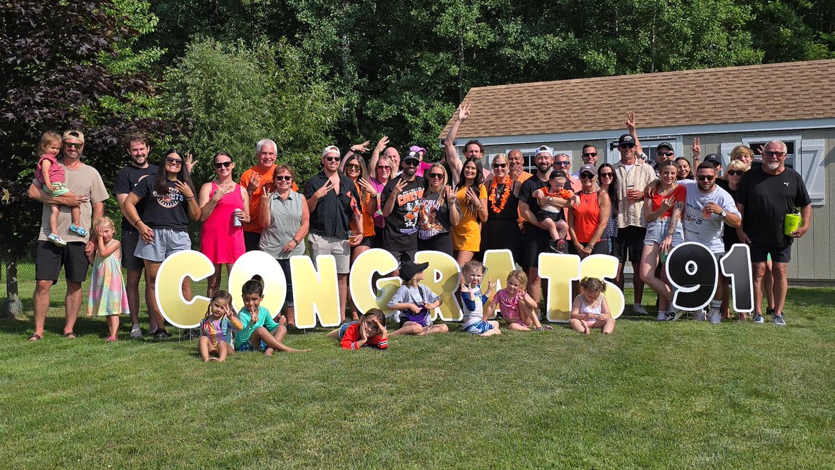 NLLBandits's tweet image. Kyle Buchanan sure knows how to party with the @NLL Cup!
He's had some practice... 🏆