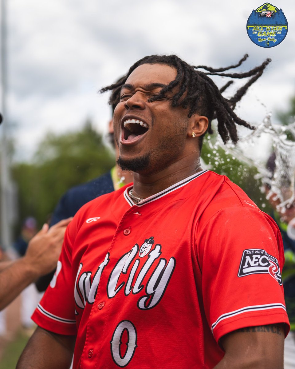 TheNECBL's tweet image. How we feelin’, Glenn?!
@danbwesterners' Glenn Green is your 2025 NECBL Home Run Derby winner 🙌 🏆
Shoutout to all our Home Run Derby participants 🫡
#TheNewEnglandLeague #NECBL