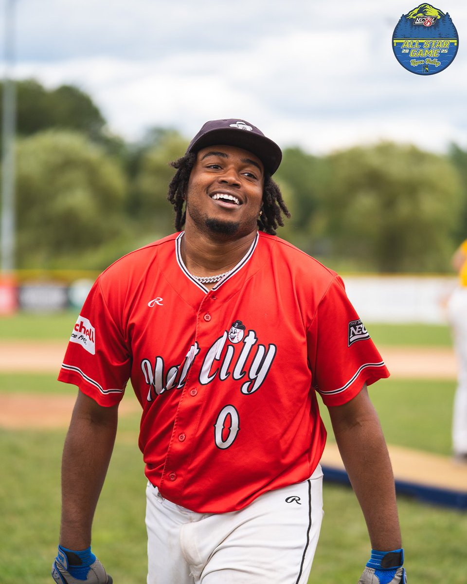 TheNECBL's tweet image. How we feelin’, Glenn?!
@danbwesterners' Glenn Green is your 2025 NECBL Home Run Derby winner 🙌 🏆
Shoutout to all our Home Run Derby participants 🫡
#TheNewEnglandLeague #NECBL