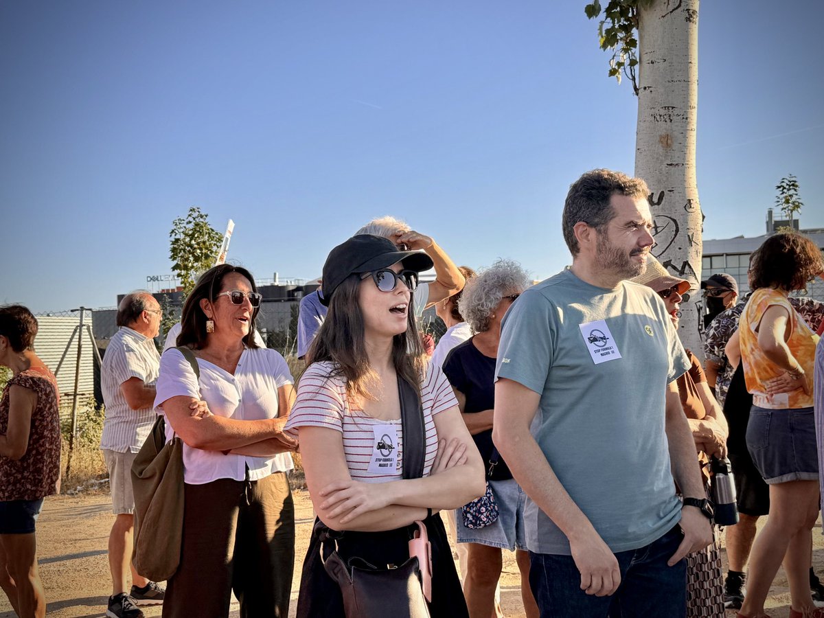 ¡Alzamos la voz para decir alto y claro #StopF1Madrid 🏎️ junto a la <a href="/FRAVM/">Federación Vecinal de Madrid</a>, vecinos/as de #Barajas y el <a href="/PSOEMadridAyto/">PSOE en Ayto Madrid</a>!

Árboles arrasados 🪵, IFEMA encorsetada y nuestros distritos vendidos al espectáculo 🤬.

Allí estará siempre el <a href="/PSOEBarajas/">PSOE Barajas /❤</a>, enfrente ✊🏼.