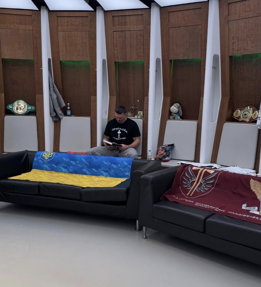 connerburks's tweet image. *daniel dubois throws party before usyk fight*
usyk prefight: