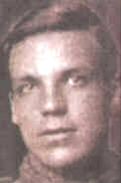 wrkclasshistory's tweet image. #OtD 21 Jul 1915 Herbert Burden of the Northumberland Fusiliers was executed at 17 years old for desertion. He had lied about his age to enlist, and was the youngest soldier executed by the British Army. He was granted a parliamentary pardon in 2006 stories.workingclasshistory.com/article/9384/h…