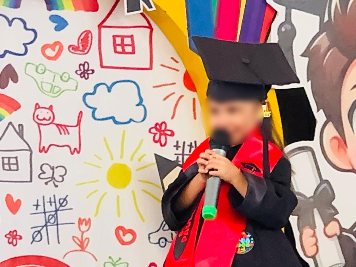 🎓 En el Teatro al Aire Libre Riviera se celebró la emotiva graduación de niñas y niños que concluyeron 1° de preescolar en guarderías subrogadas del #IMSSBC en #Ensenada.

👏 Gracias a familias, educadoras y comunidad por hacerlo posible.

🌱 ¡Felicidades, graduados! 💚