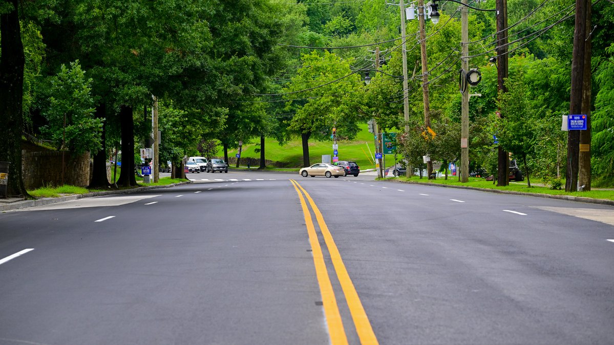 DDOTDC's tweet image. PaveDC progress continues on Martin Luther King Jr. Ave SE! Our crews recently refreshed the corridor from 4th St to South Capitol St SW & Halley Pl SE with new pavement & markings.
Want to see where else we're paving? Visit 🔗 paveDC.ddot.dc.gov.
#DDOTDC #Ward8 #paveDC