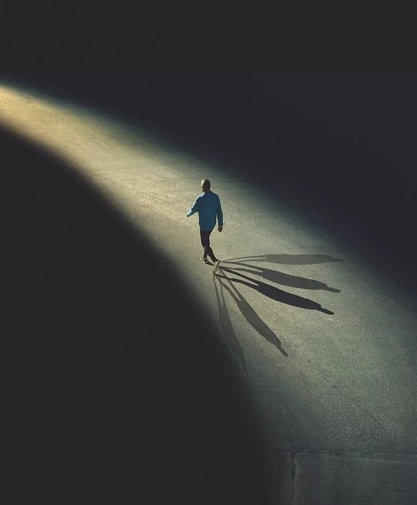 Hiç bir şeyi hissetmeye vaktin kalmasın diye meşgul olmak istiyorsun.

Aşırı meşguliyet, bir nevi kaçıştır...