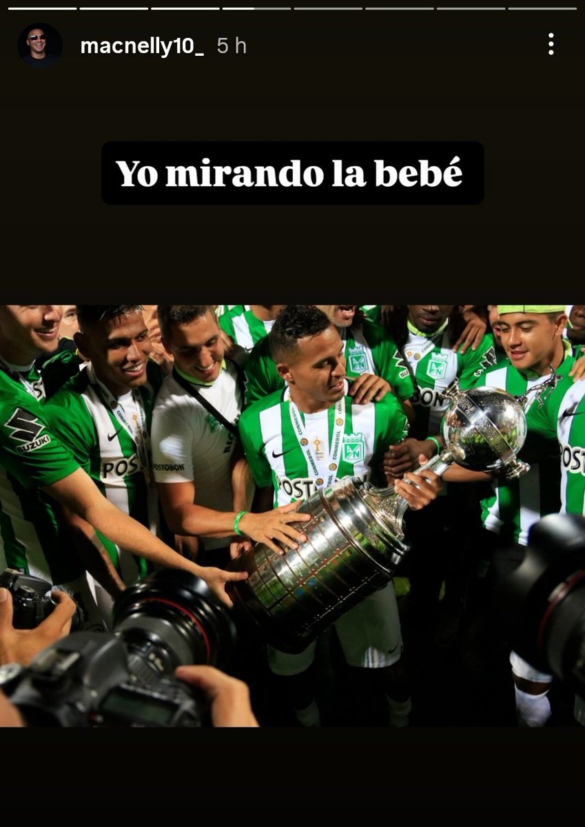Jecontento2's tweet image. A U R A