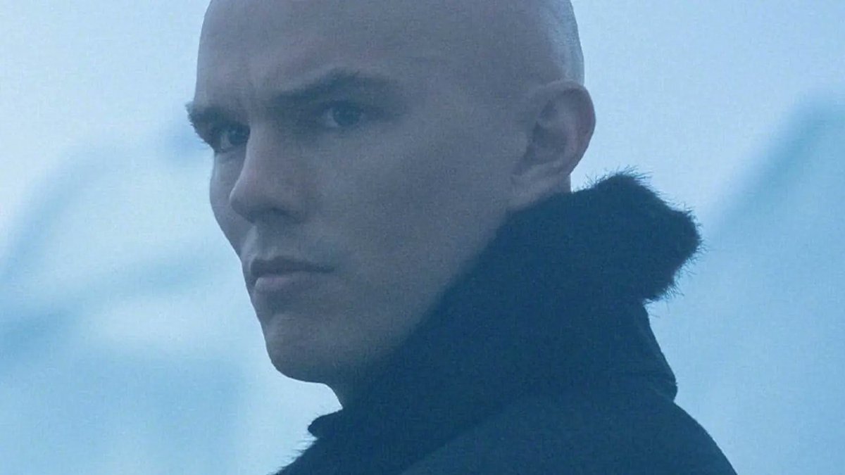 DCULex_Luthor's tweet image. Super... man... he's not a man.
He's an it... that's somehow become the focal point of the entire world's conversation. I will not... accept that.