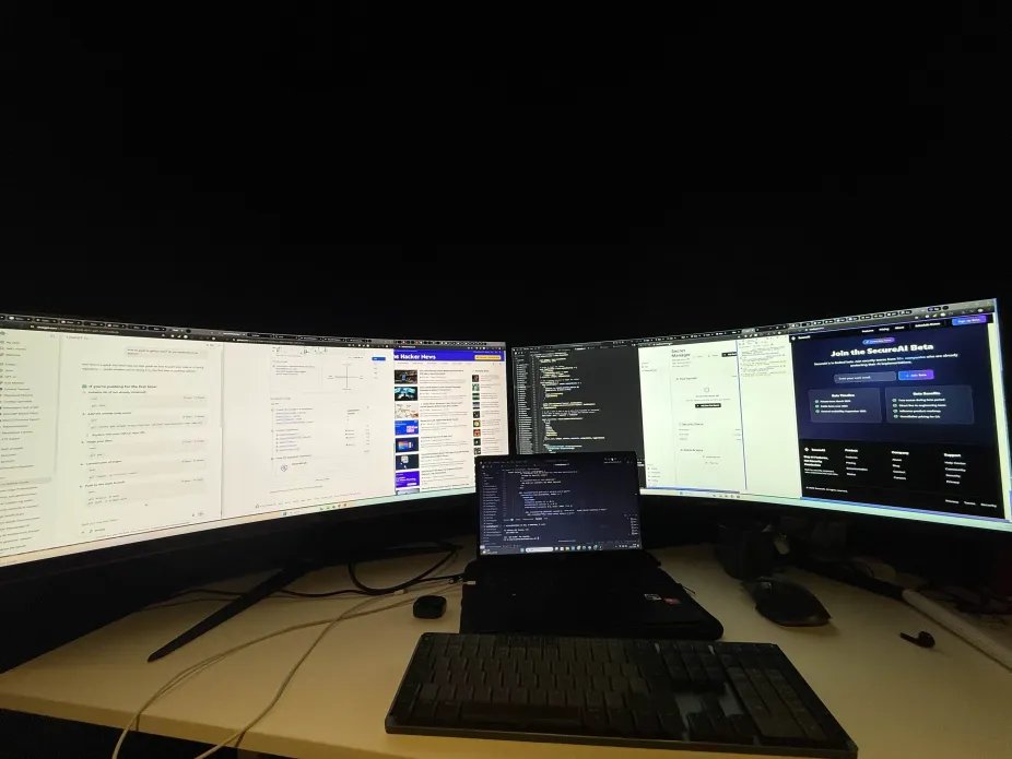 AdrianDeGendt's tweet image. Back to the grind🔥🔥🔥 Coding past midnight like a machine 👀
#NightHacker #DevLife