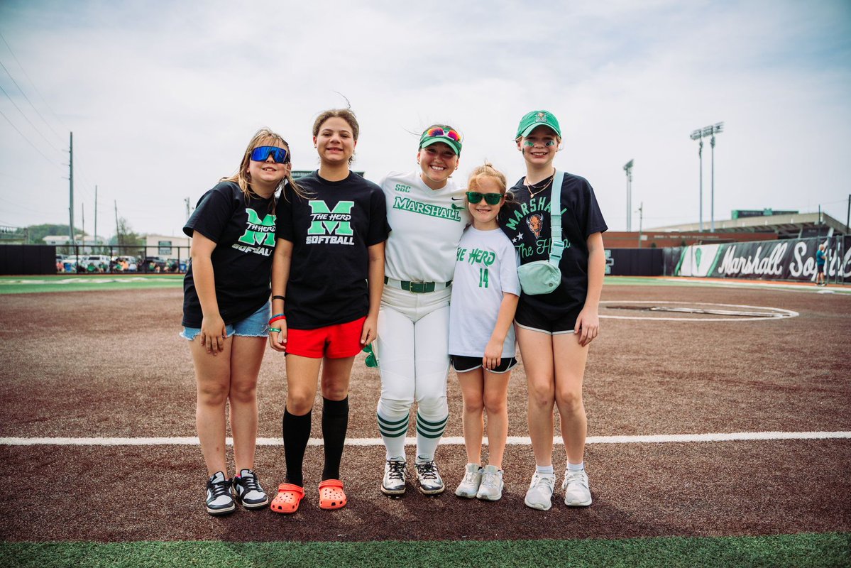 HerdSB's tweet image. Adding a fun camp coming 𝐀𝐮𝐠𝐮𝐬𝐭 𝟔 for grades K-7th! Click the link below for more details!
🥎: bit.ly/HerdSB2025Camps