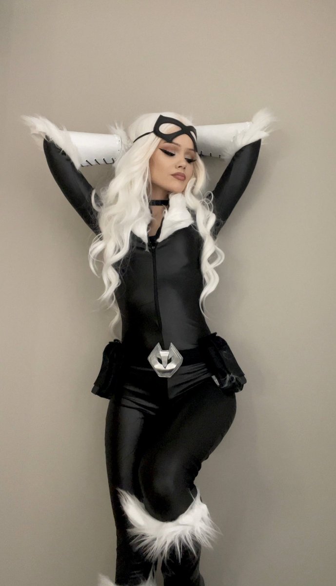 KyleeCarterrr's tweet image. Black Cat 🖤