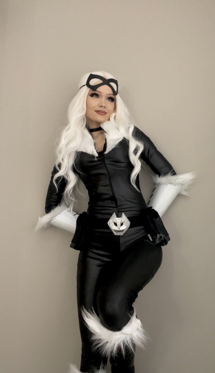 KyleeCarterrr's tweet image. Black Cat 🖤